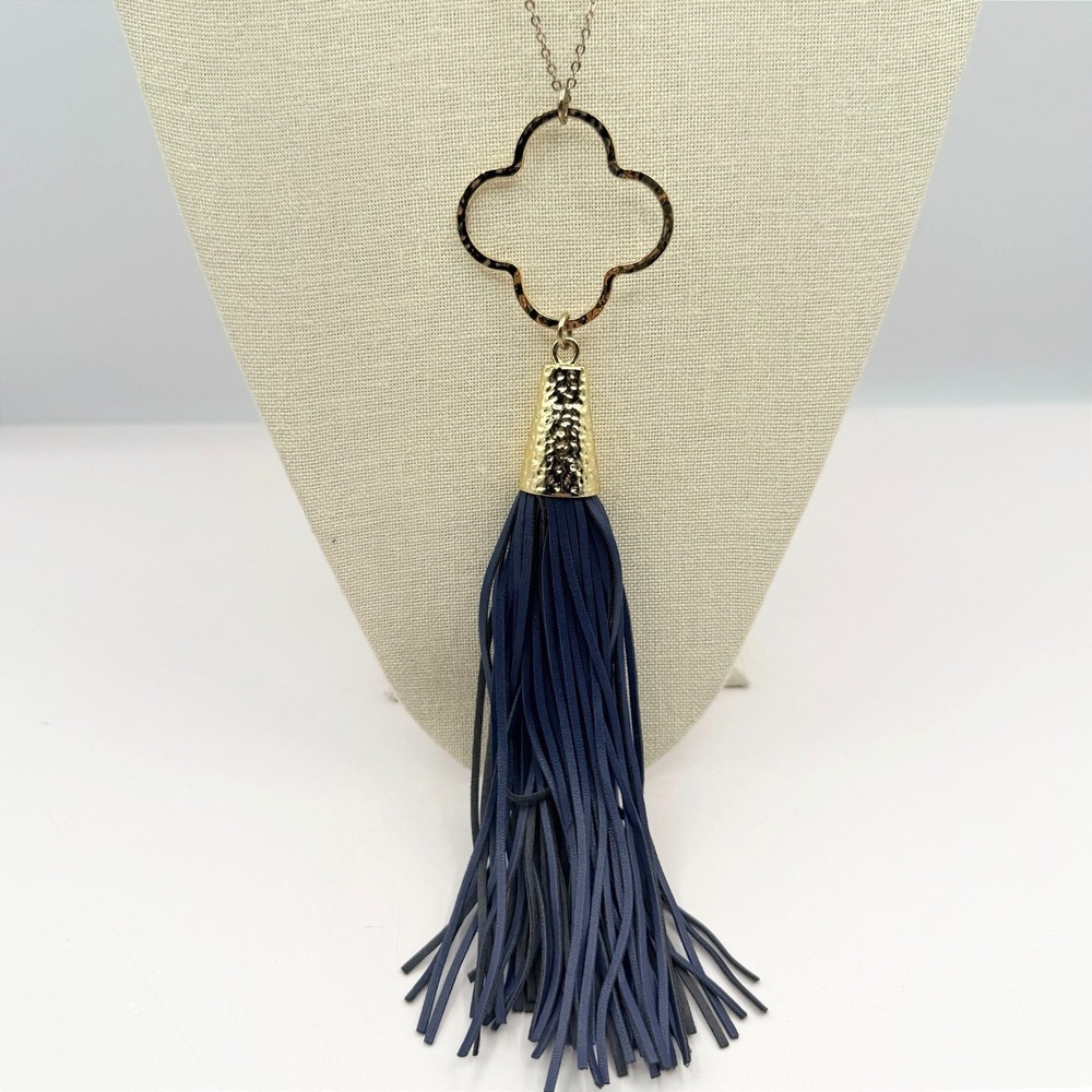 Vintage Gold‎ Tone Open Clover Quatrefoil Pendant Long Navy Blue Fringed Tassel